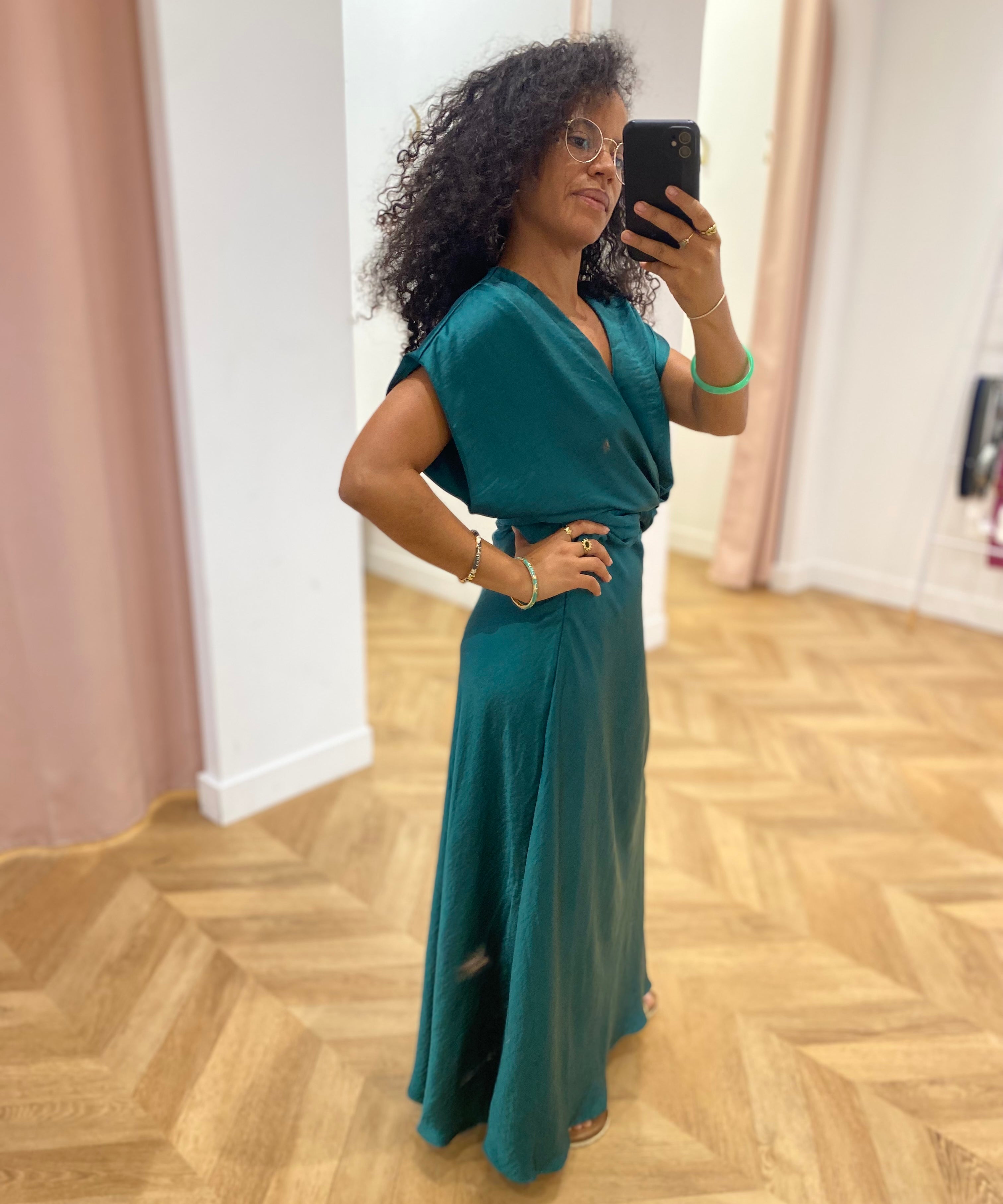 Robe cocktail satinée avec nœud à la taille Objlia - Vert émeraude - OBJECT