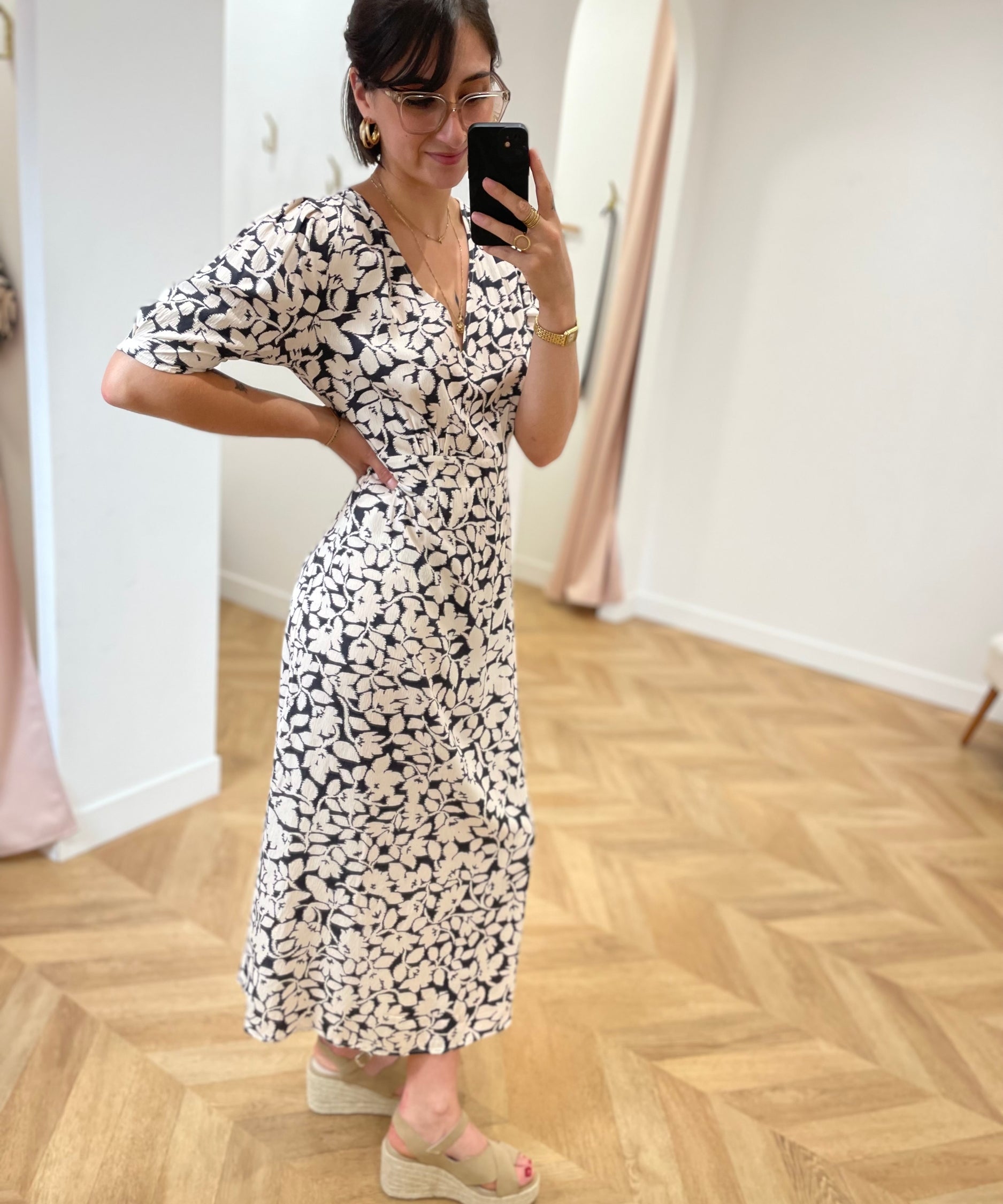Robe midi imprimée avec fente Poldie - Noire - GRACE & MILA