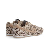 Vue arrière des contreforts en cuir velours nude des baskets No Name Evo Run Leo