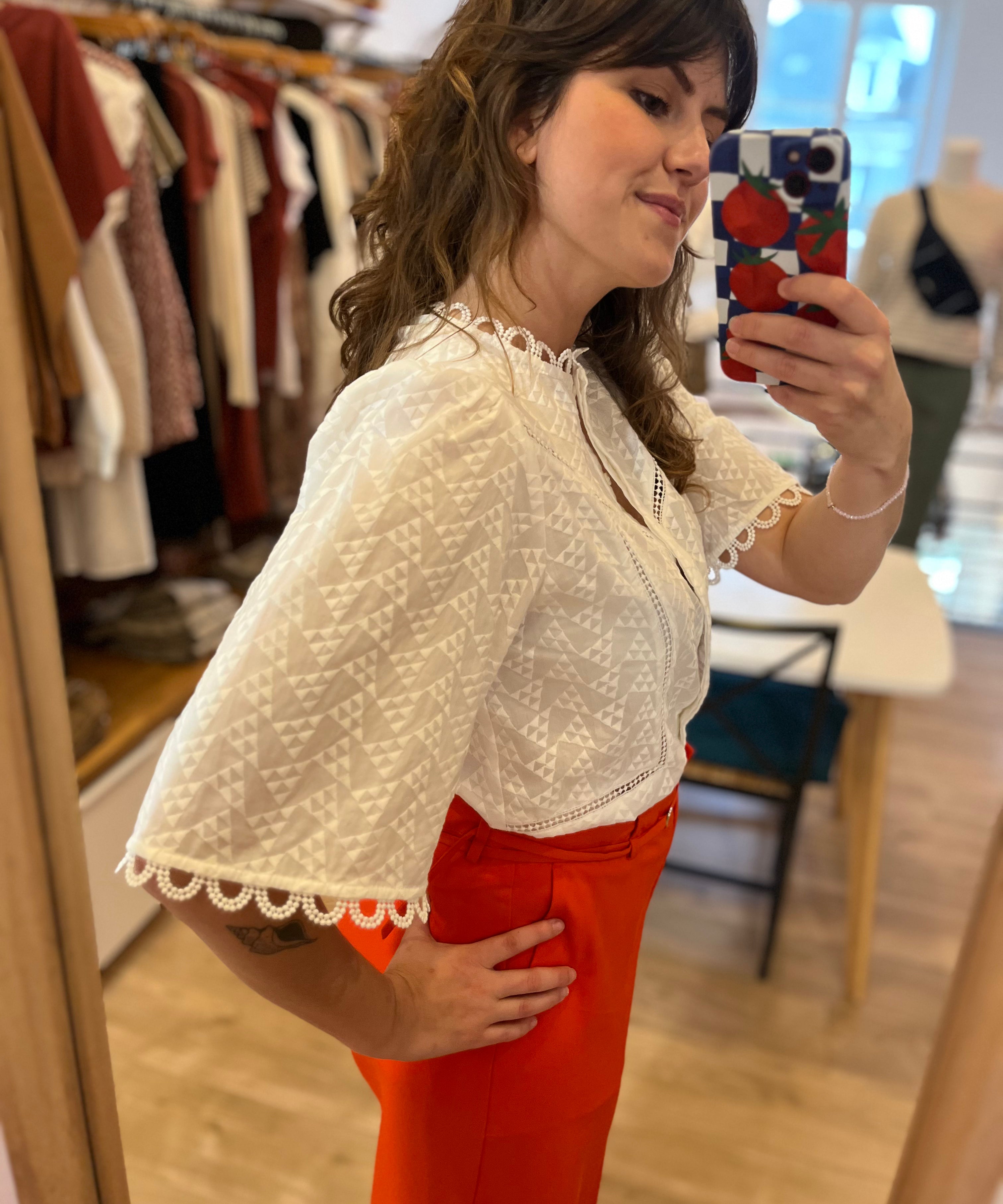 Blouse en broderie anglaise à manches cloche Leyla - Blanc - SUNCOO