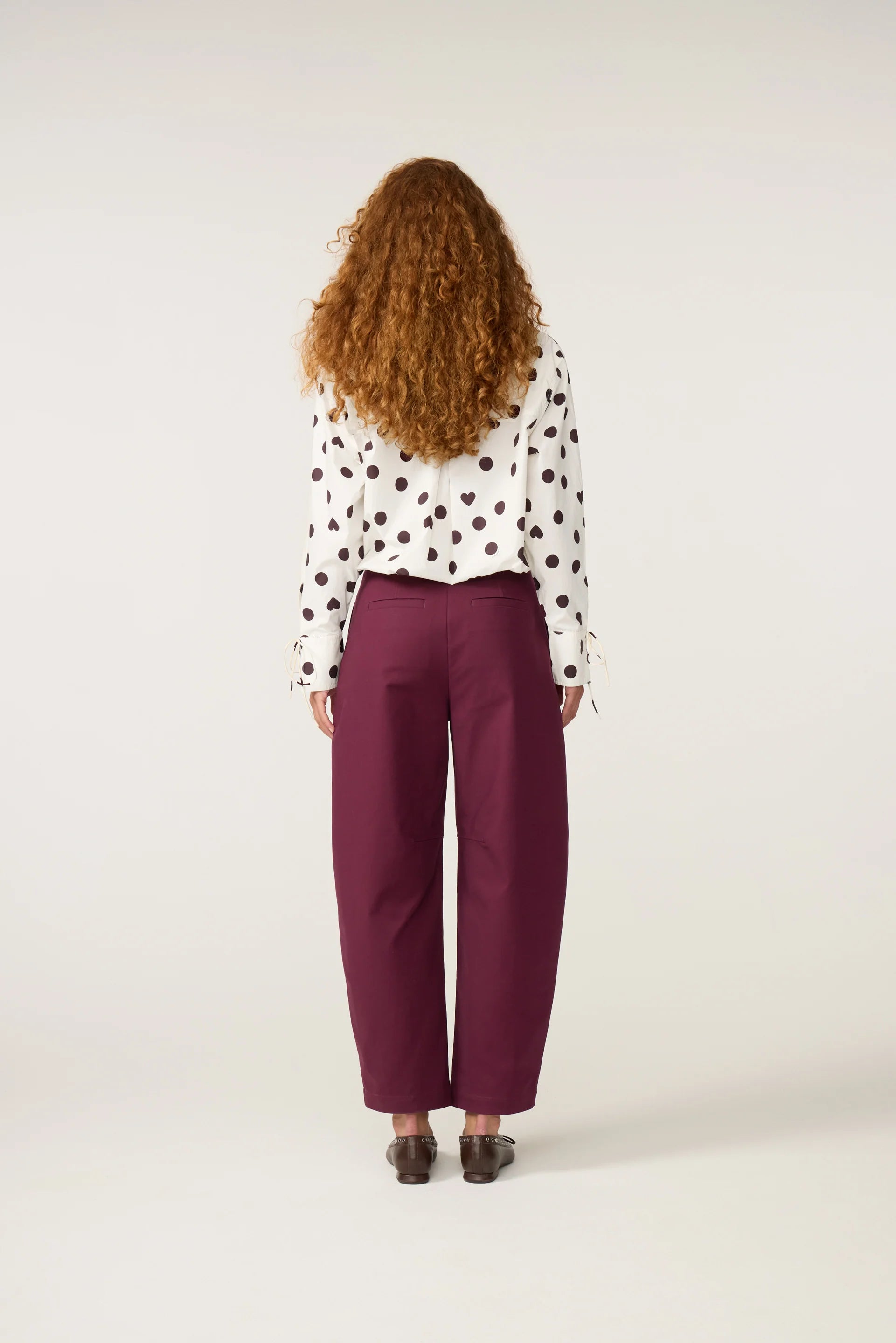 Vue de dos de la blouse en coton bio Ada FABIENNE CHAPOT