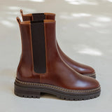 Visuel de profil des Chelsea boots à semelle chunky en cuir marron brandy BOBBIES HOMME Clover