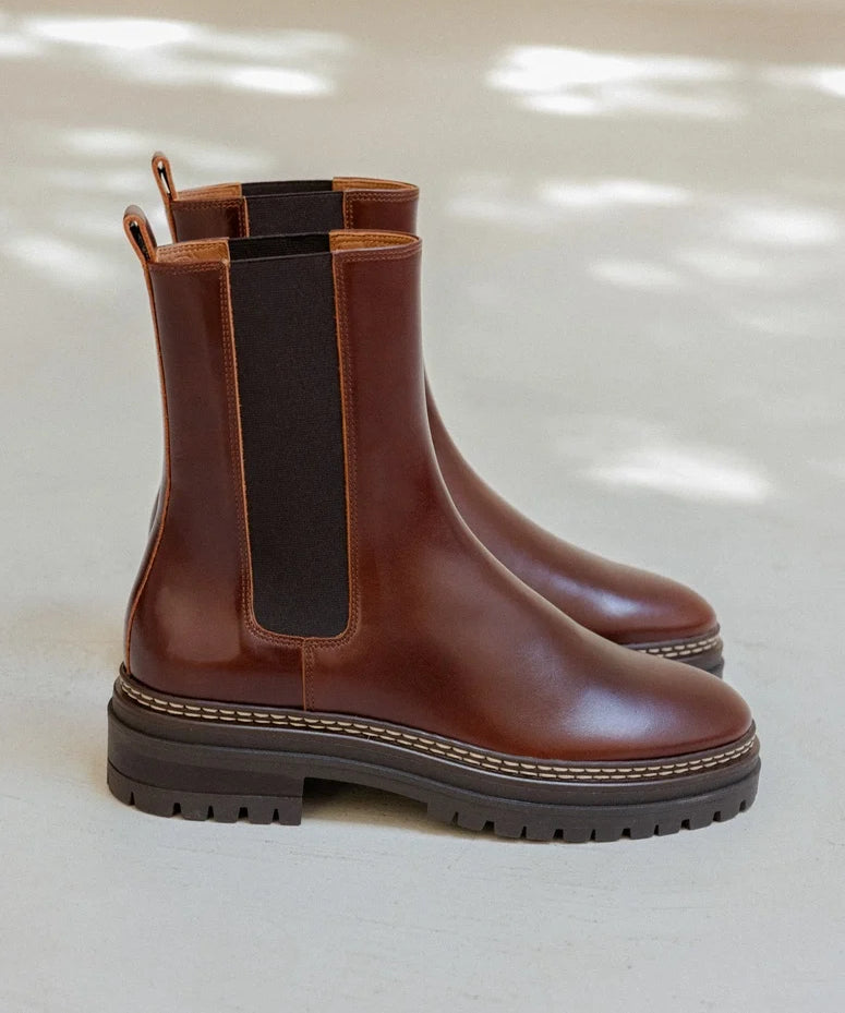 Visuel de profil des Chelsea boots à semelle chunky en cuir marron brandy BOBBIES HOMME Clover