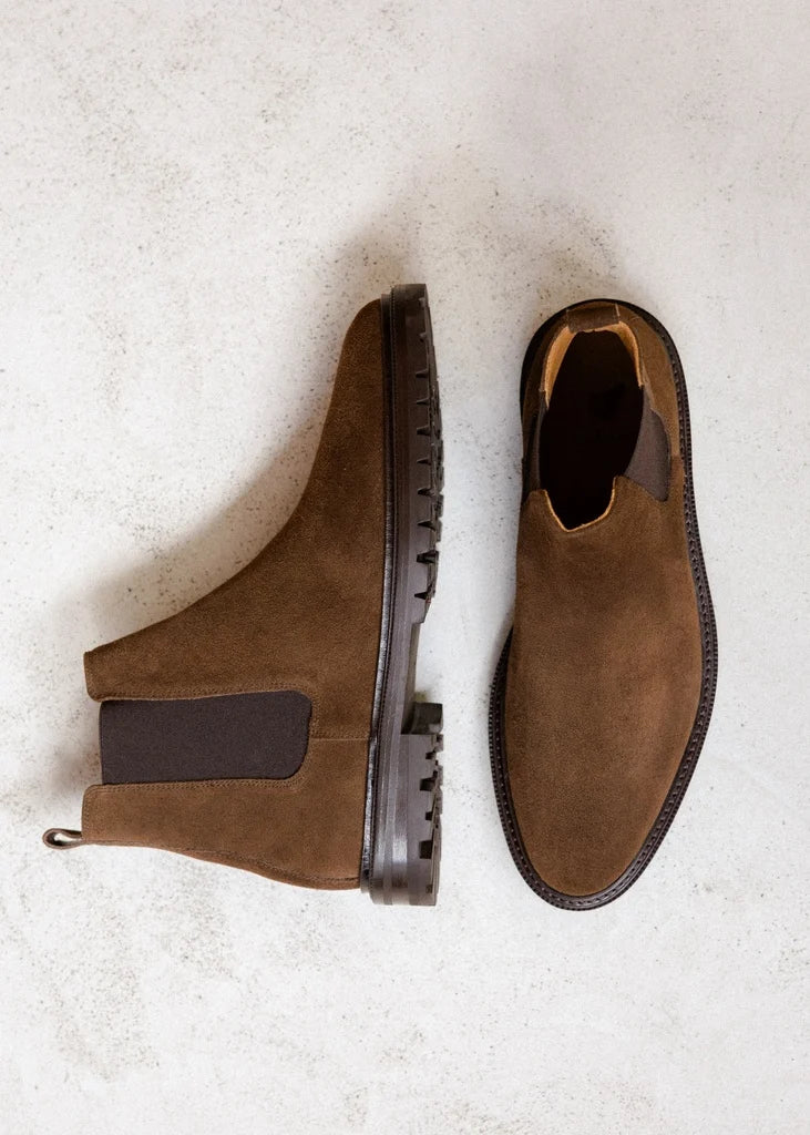 Vue du dessus et de profil des boots marron cookies Fargo BOBBIES HOMME avec élastiques latéraux