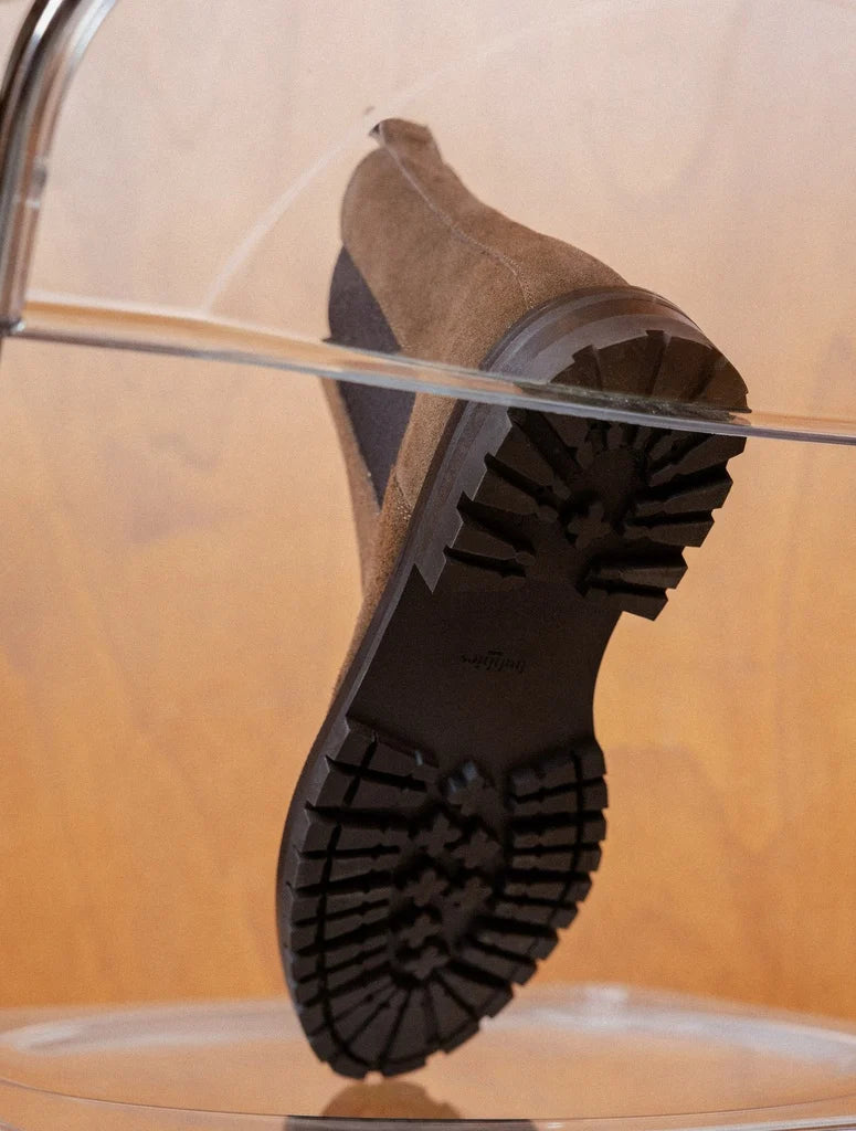 Vue dessous de la semelle crantée en caoutchouc de la boots marron BOBBIES HOMME Fargo