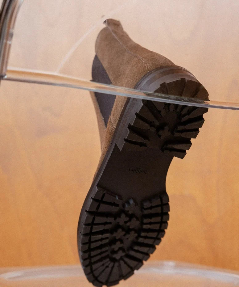 Vue dessous de la semelle crantée en caoutchouc de la boots marron BOBBIES HOMME Fargo
