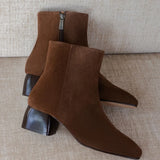Vue de deux-tiers des bottines marron rockies Janis BOBBIES FEMME avec le zip intérieur