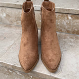 Bottines santiags en daim – LORA vue de face