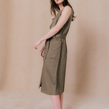 Robe longue sans manches boutonnée Camila - Kaki - C'EST BEAU LA VIE !