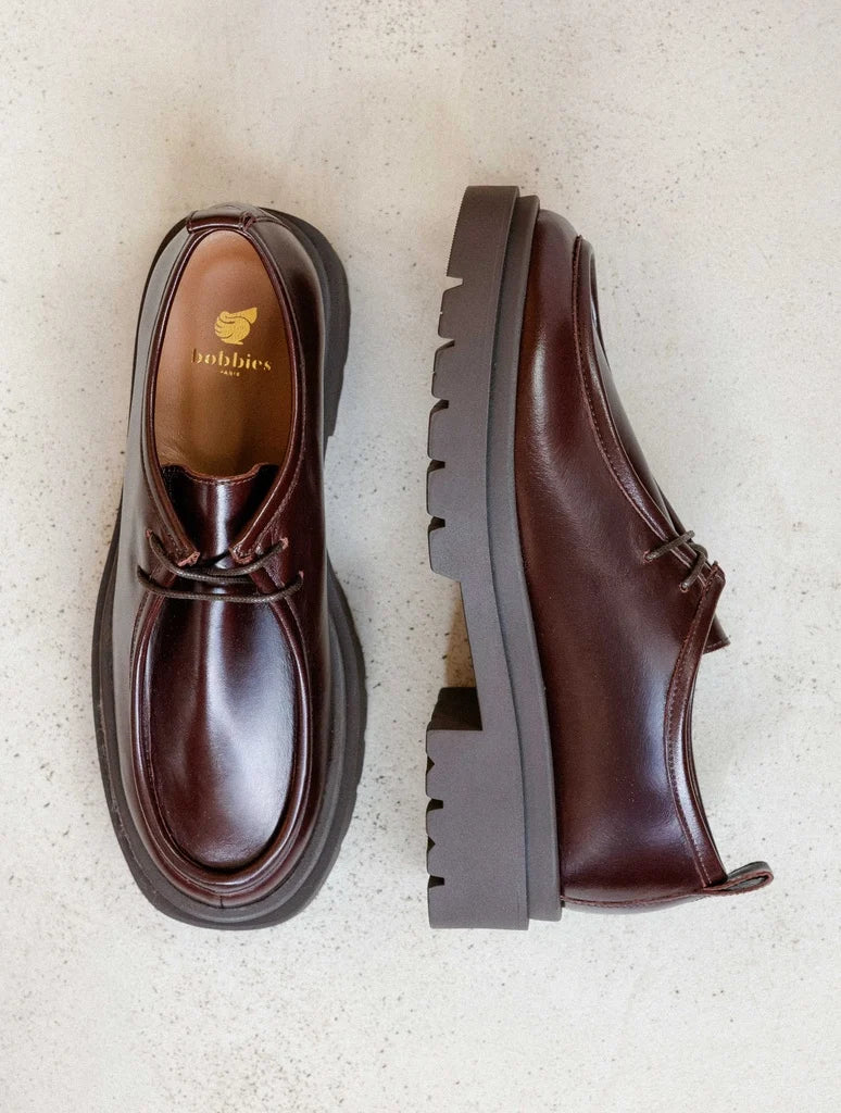 Vue du dessus et de profil des derbies à semelle crantée cabernet BOBBIES FEMME Noreen