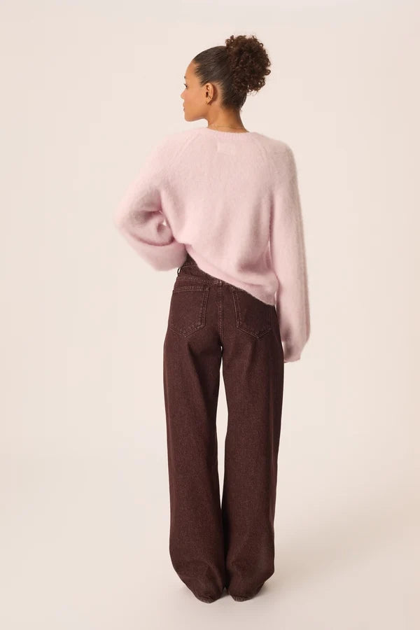 Vue de dos du gilet court en maille brossée rose dragée Colombine DES PETITS HAUTS