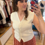 Gilet sans manche drapé cintré à agrafes Gilem - Blanc cassé - SUNCOO