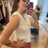 Gilet sans manche drapé cintré à agrafes Gilem - Blanc cassé - SUNCOO