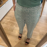 Pantalon droit fluide imprimé Vildj - Vert Sauge - SUN VALLEY FEMME