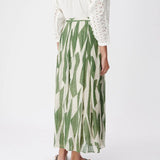 Jupe longue évasée en voile de soie imprimé B327305 - Vert - IKKS WOMEN