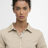 Polo ajusté à détails tartan Portsdown - Sable - BARBOUR FEMME