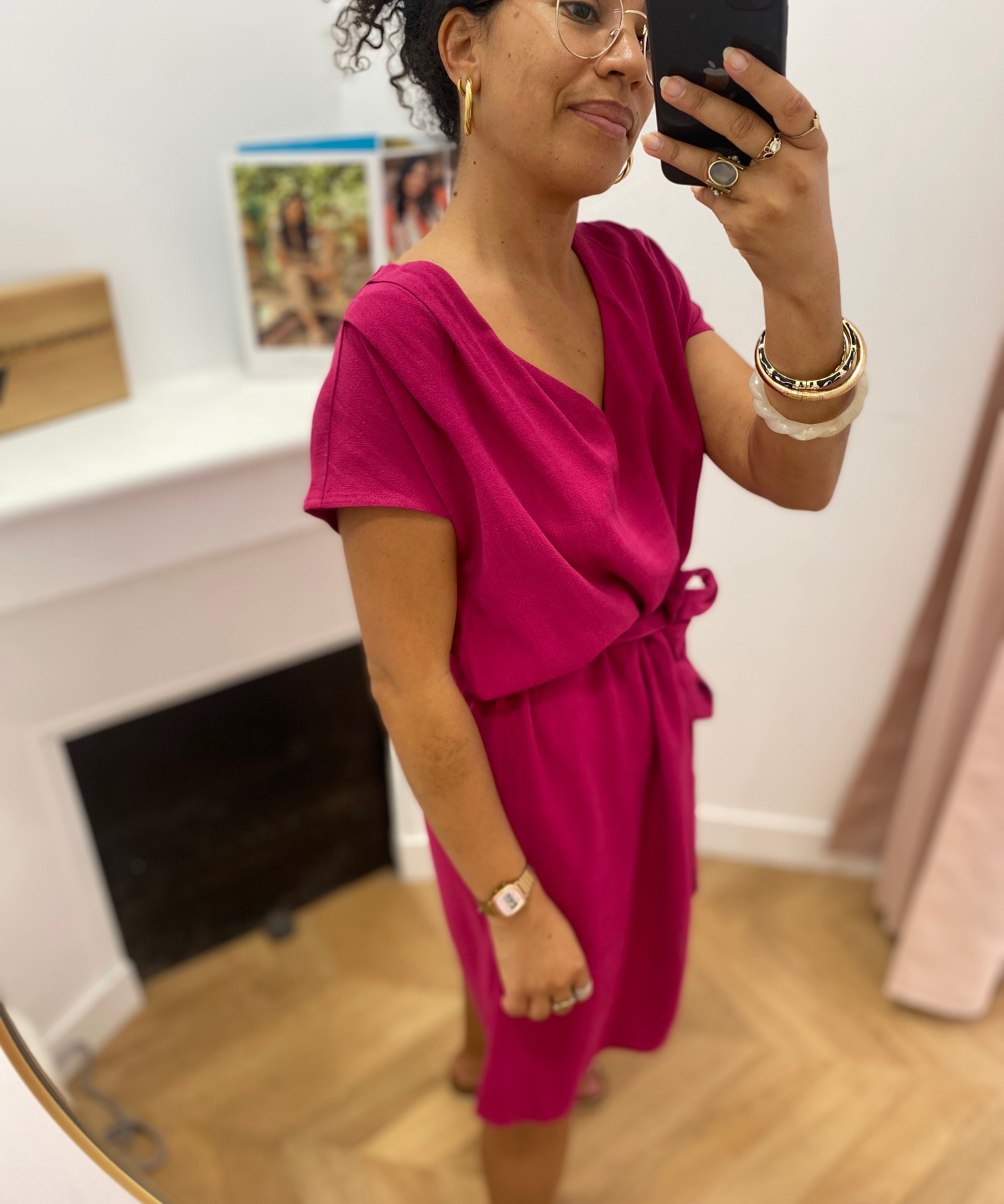 Robe courte fluide col V ceinturée Marilou - Pivoine - GRACE & MILA