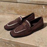 Mocassins en daim marron foncé LORA vue incliné