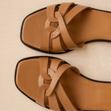 Mules plates en cuir à brides entrelacées Thaïs - Noisette - BOBBIES FEMME