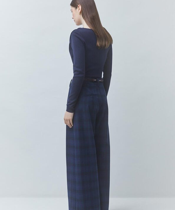Vue de dos du pantalon large bleu nuit SUNCOO FEMME July