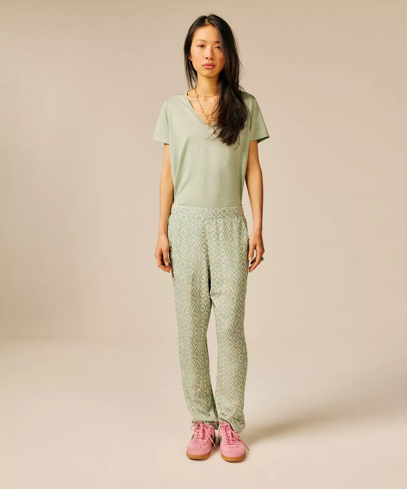 Pantalon droit fluide imprimé Vildj - Vert Sauge - SUN VALLEY FEMME