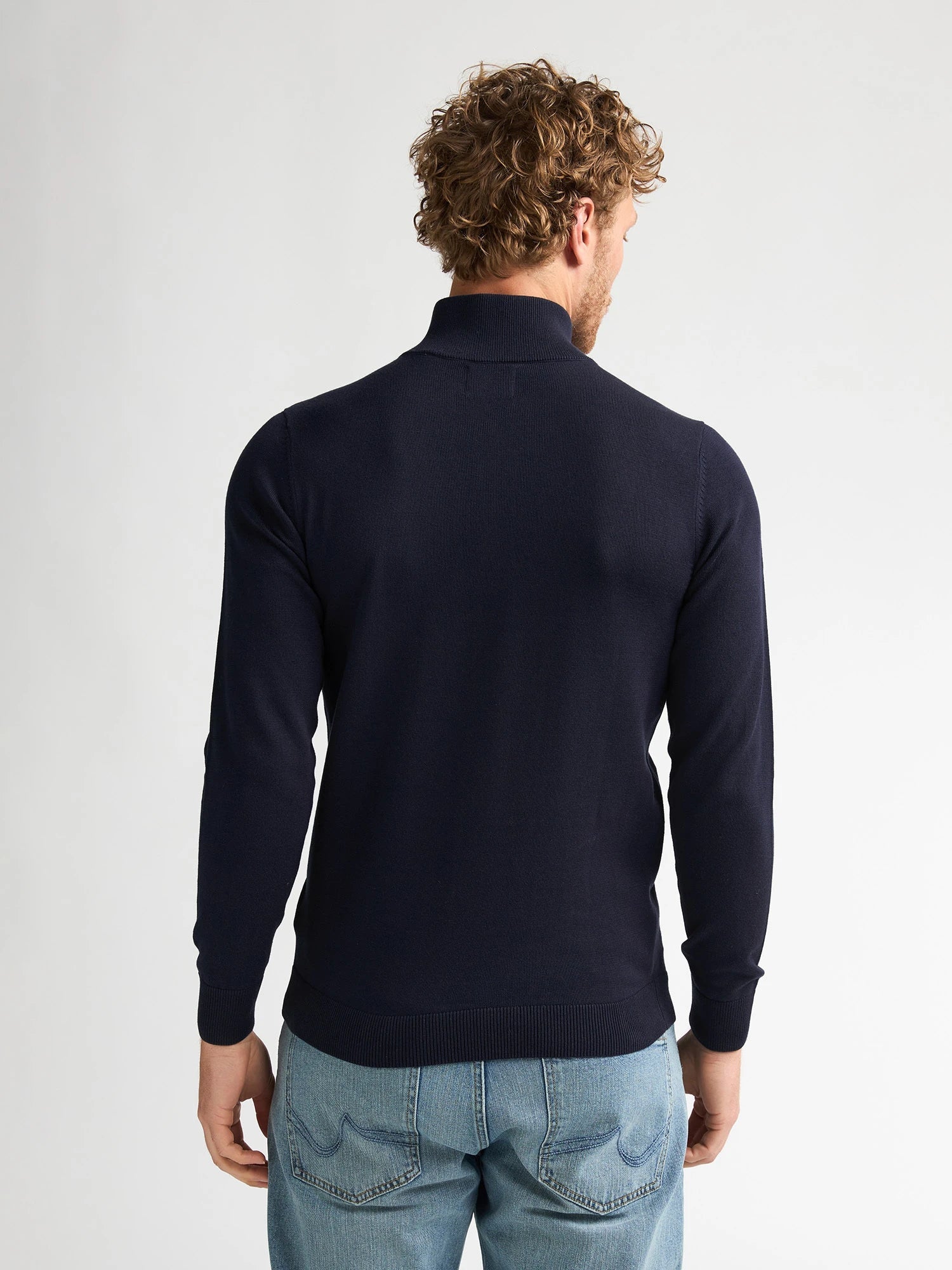 Vue arrière du pull en maille fine bleu marine PETROL INDUSTRIES HOMME