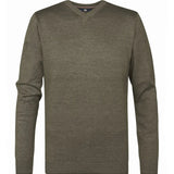 photo plat du pull col V vert mousse PETROL INDUSTRIES HOMME