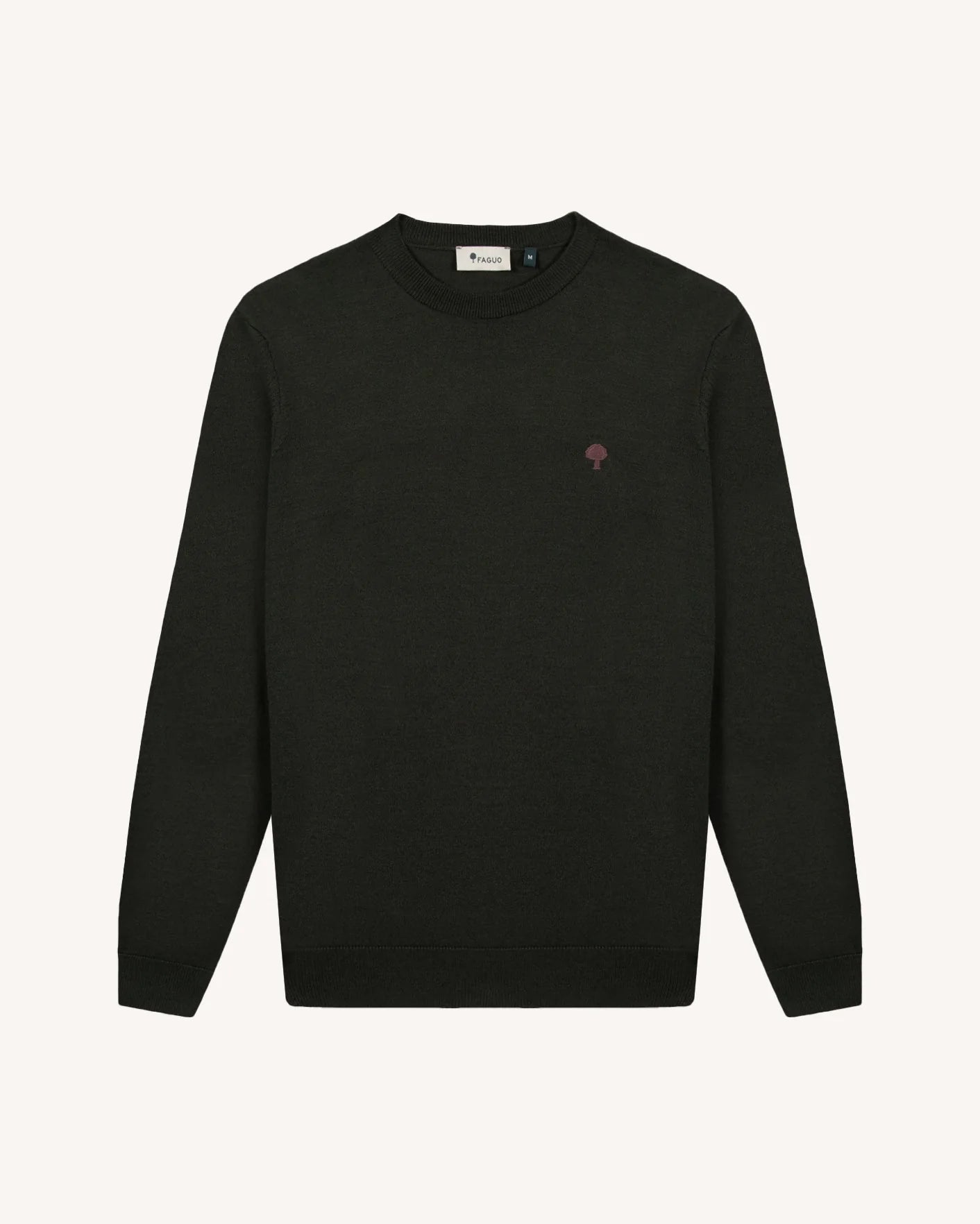 Pull col rond homme Marly kaki FAGUO présenté à plat montrant la broderie poitrine