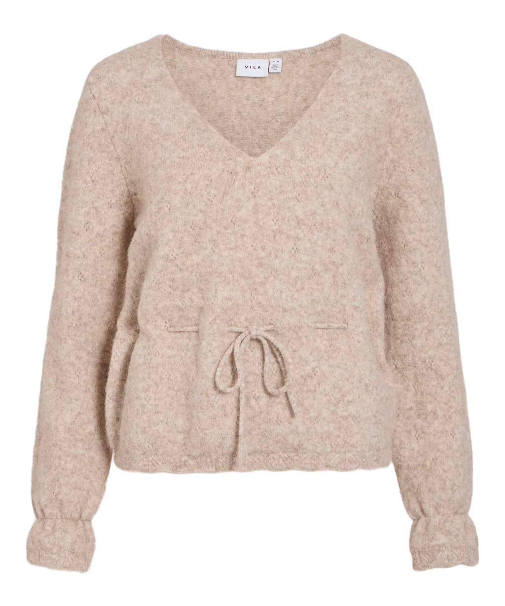 Photo a plat du pull en maille ajouree beige Vichamblin VILA avec col V et cordon de serrage a la taille