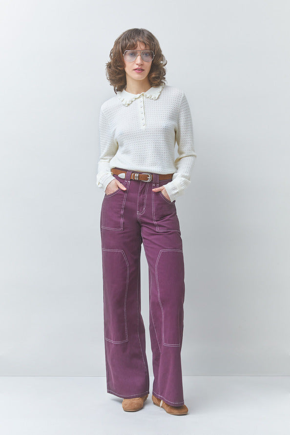 Look complet avec le pull polo blanc cassé Perigi SUNCOO FEMME et un pantalon large prune à surpiqûres
