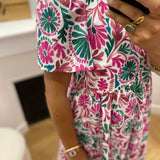 Robe courte fluide imprimée fleurs Mosaïque  - Fushia - C'EST BEAU LA VIE !