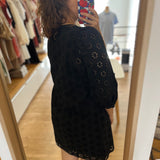 Robe courte en broderie anglaise florale Sophocle - Noir - DES PETITS HAUTS