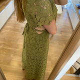 Robe de soirée longue cut-out en dentelle Herva - Vert olive - IKKS WOMEN