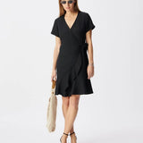 Robe courte portefeuille à volant B330185 - Noire - IKKS WOMEN