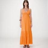 Robe longue évasée à dentelle avec buste Brodé Wynora - Orange - GRACE & MILA