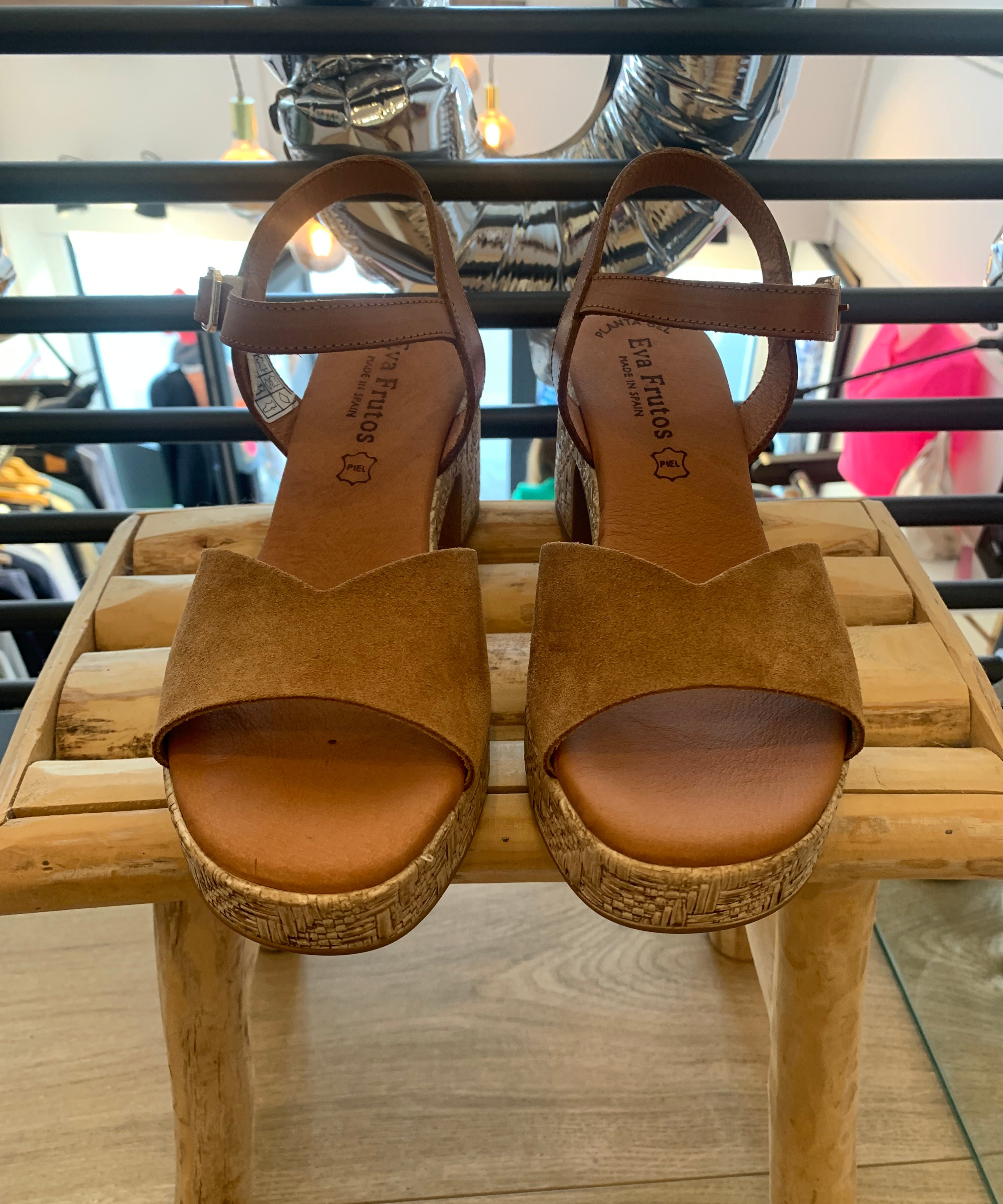 Sandales plateforme à talons carrés tressés en daim 6737 - Noisette - EVA FRUTOS