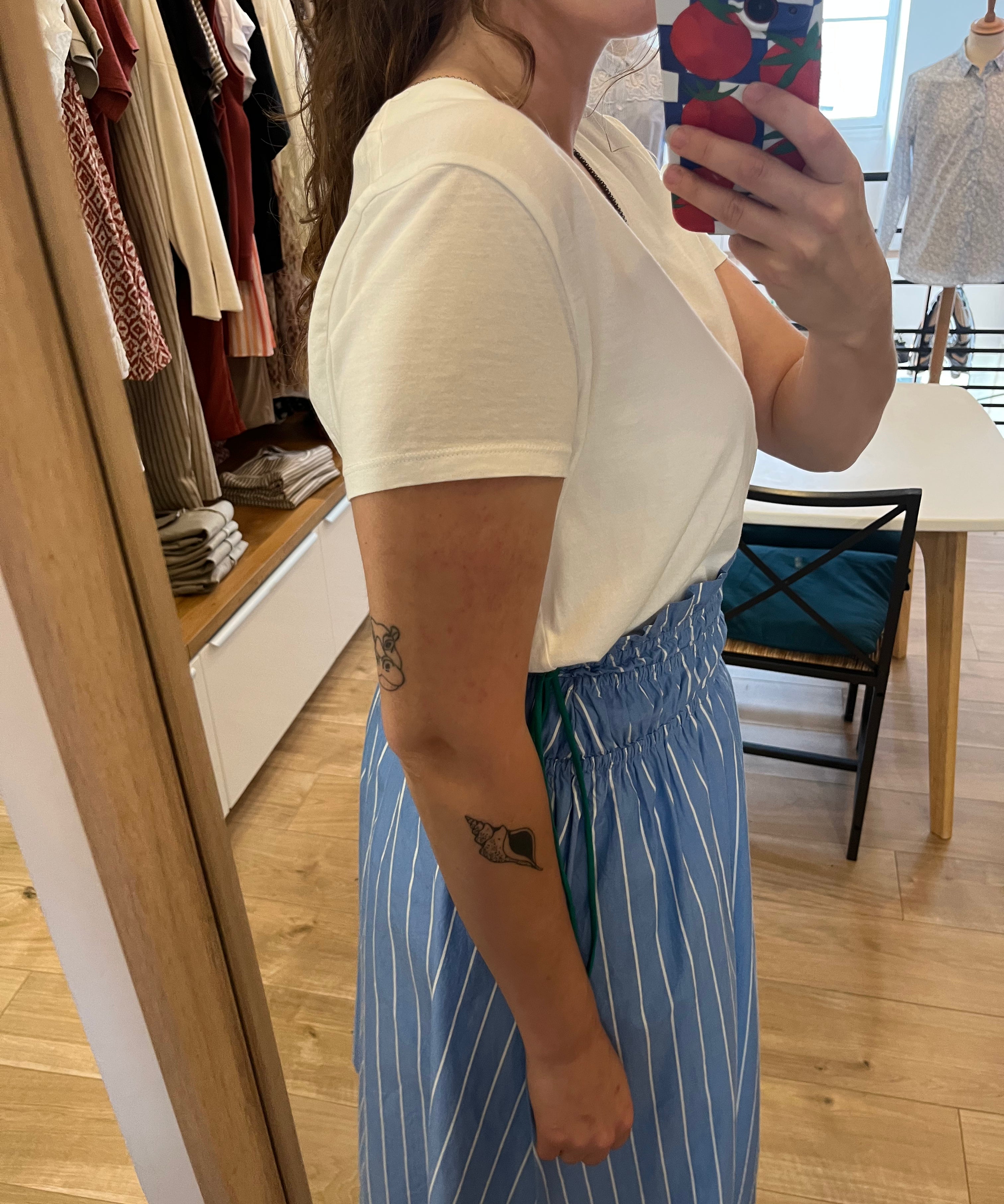 T-shirt col V à décor perles-bijou B310305 - Blanc - IKKS WOMEN