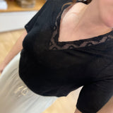T-shirt en lin avec col V en dentelle Hela - Noir - DES PETITS HAUTS