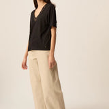T-shirt en lin avec col V en dentelle Hela - Noir - DES PETITS HAUTS