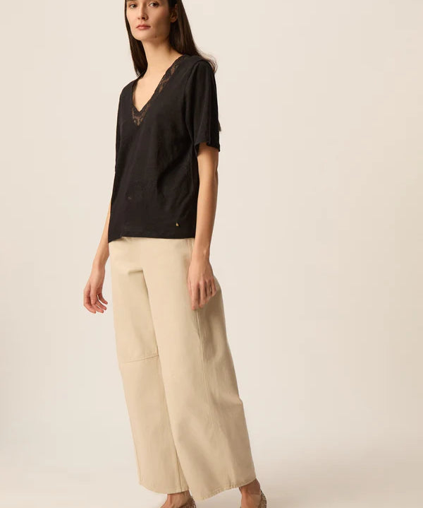 T-shirt en lin avec col V en dentelle Hela - Noir - DES PETITS HAUTS
