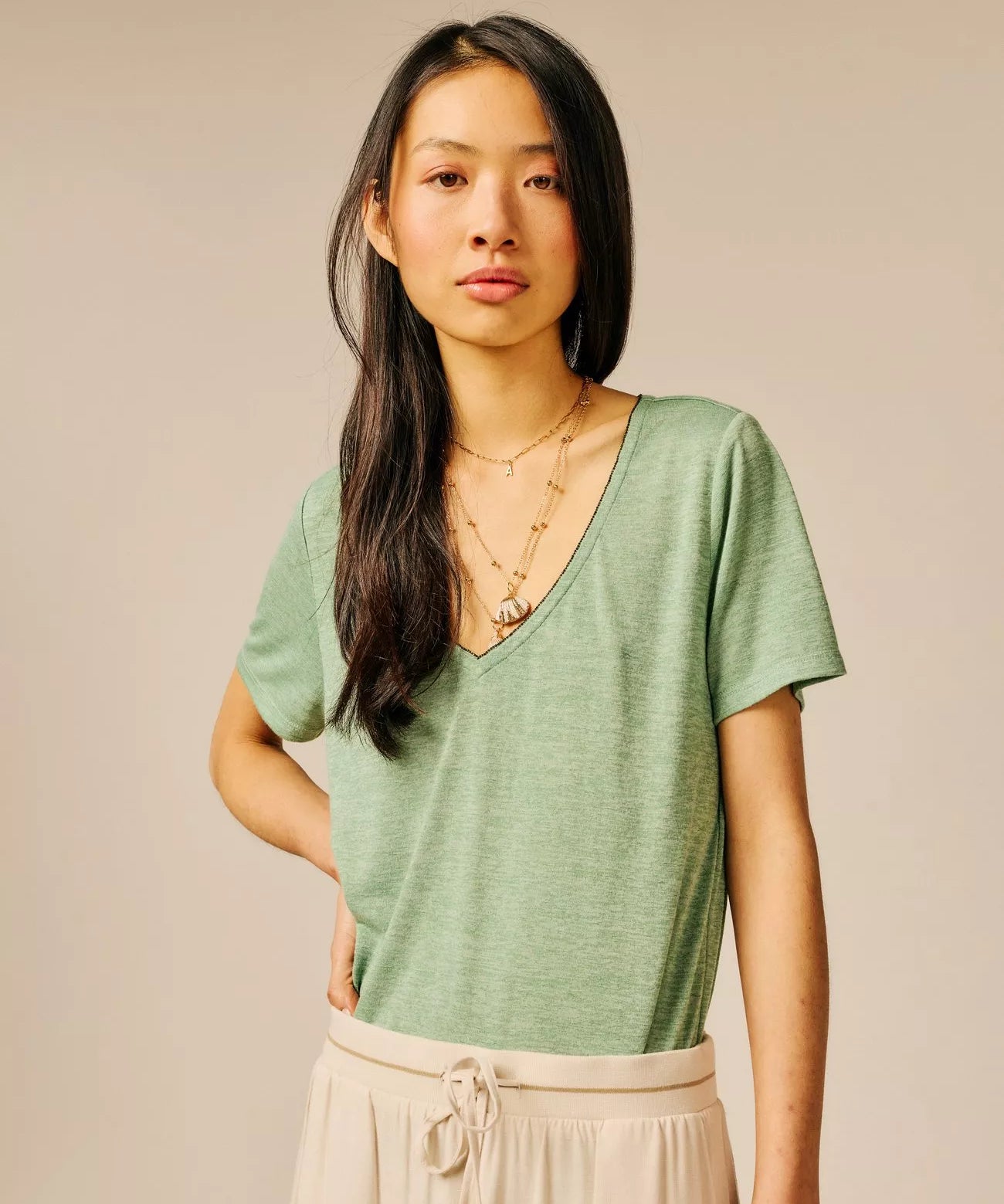 T-shirt uni oversize col V Pecetto - SUN VALLEY FEMME