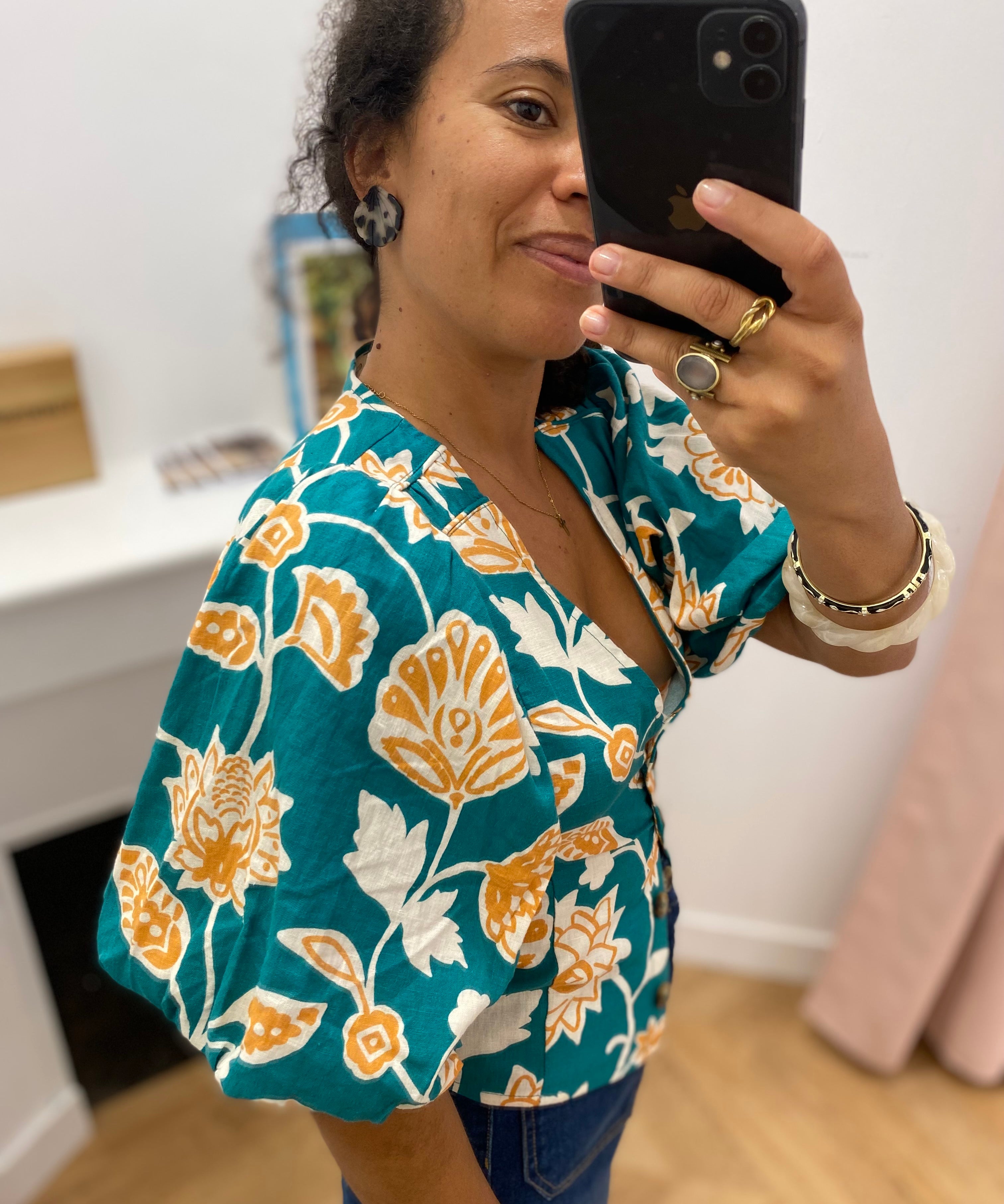 Blouse col V à manches courtes motif floraux Vahe - Vert - GRACE & MILA