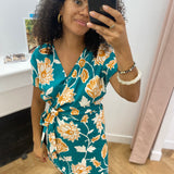 Robe courte portefeuille à fleurs Velora - Vert - GRACE & MILA