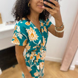 Robe courte portefeuille à fleurs Velora - Vert - GRACE & MILA