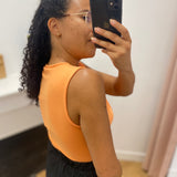 Top chic asymétrique drapé avec bijou épaule Wagner - GRACE & MILA