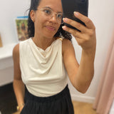 Top chic asymétrique drapé avec bijou épaule Wagner - GRACE & MILA