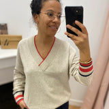 Pull col V et manches brodées Xellaver - Ecru - TBS Femme