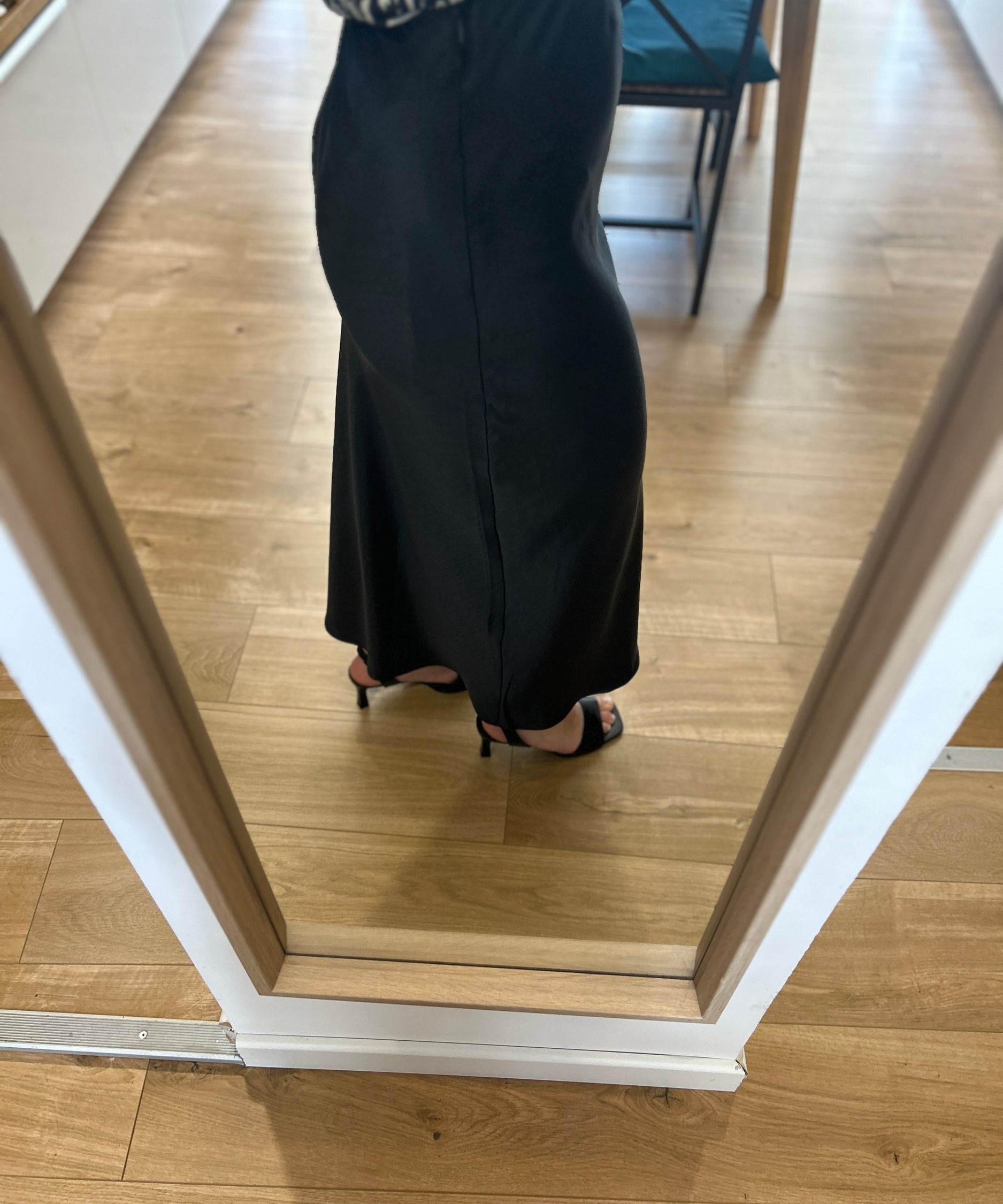 Jupe trapèze midi en satin - Noire - IKKS WOMEN