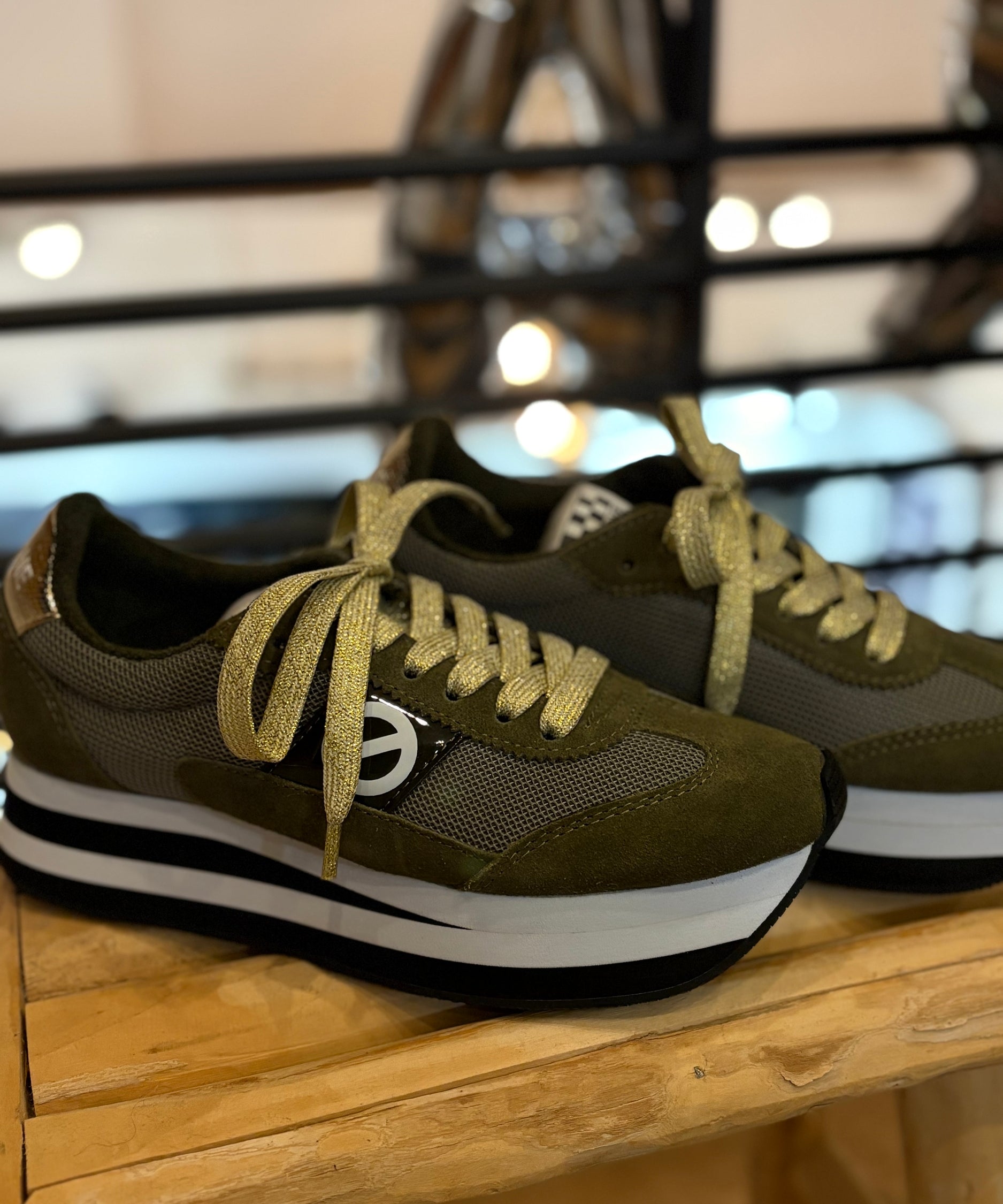 Baskets basses en cuir compensées Flex - Woodbine - NO NAME