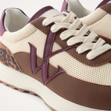 Baskets FLOW Initials Vanessa Wu marron – détail mesh blanc, monogramme violet et lacets